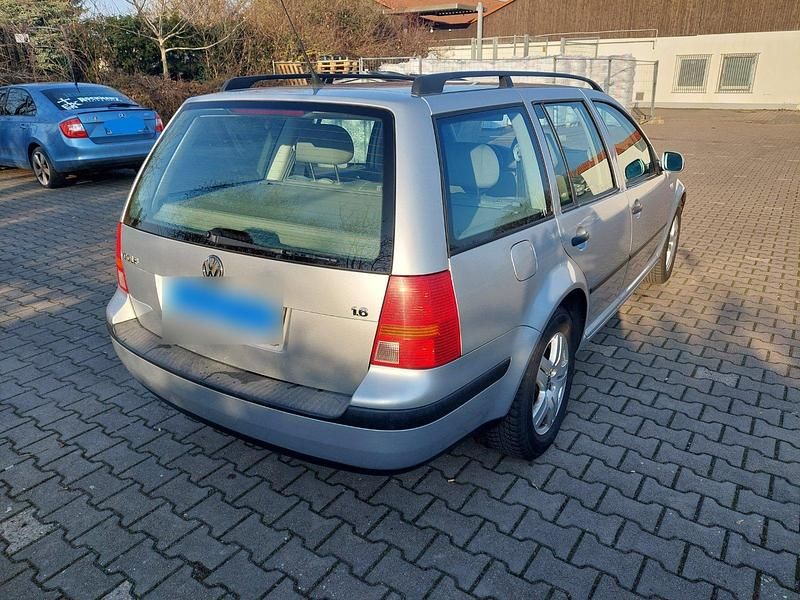 Gebraucht VW Golf IV 105 PS (77 kW) 2001 Grau Kombi