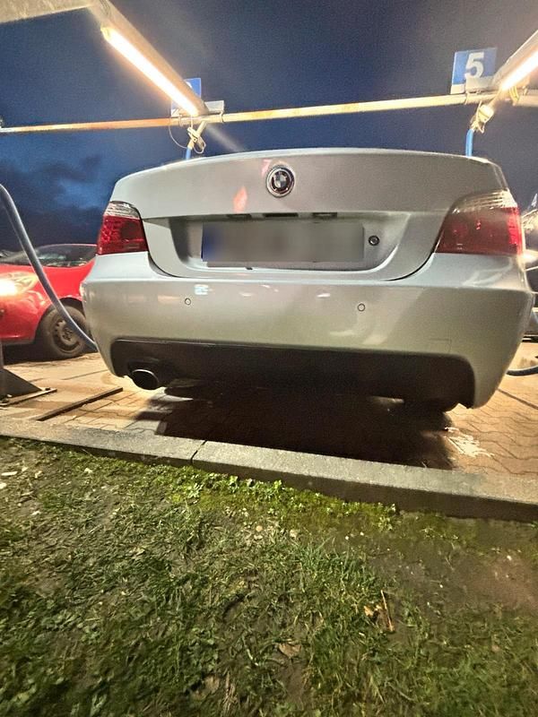 Gebraucht BMW 520 177 PS (130 kW) 2008 Silber Limousine