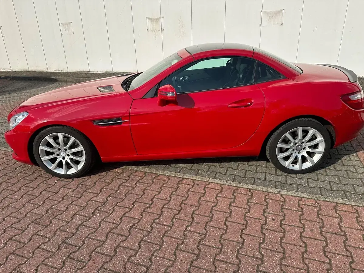 Gebraucht Mercedes SLK200 184 PS (135 kW) 2013 Rot Cabrio