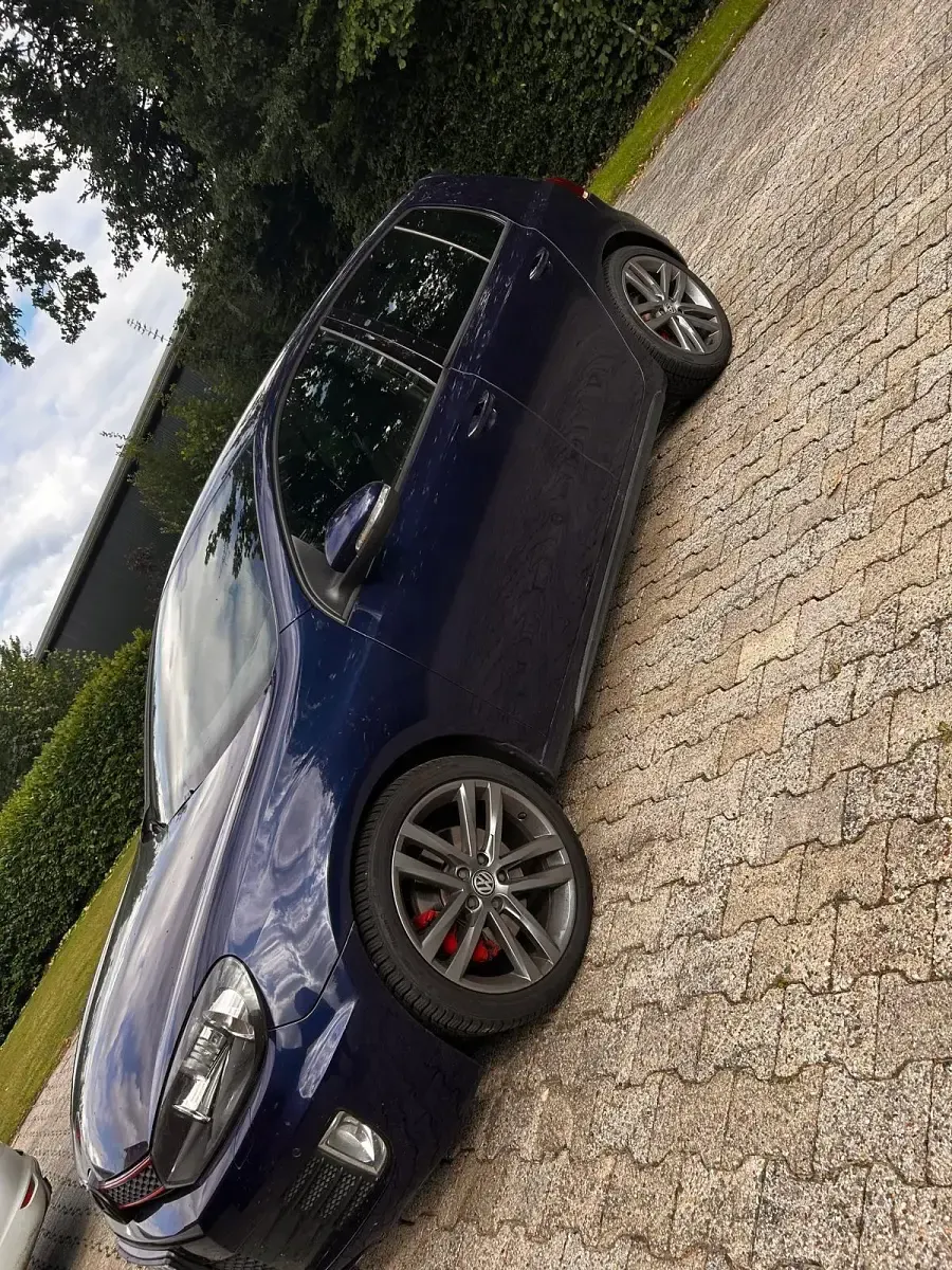 Gebraucht VW Golf VI GTI 211 PS (155 kW) 2011 Blau Kleinwagen
