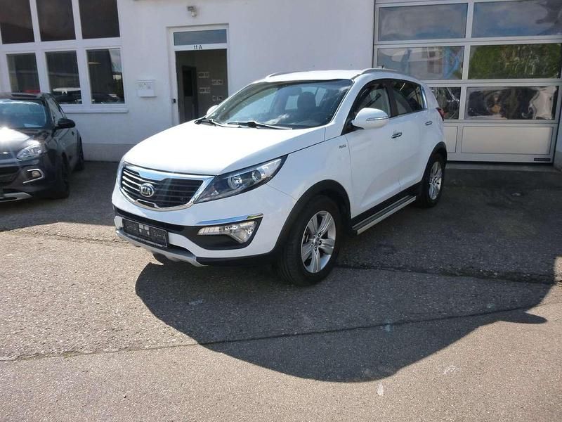 (wd) cararraweiss Gebraucht 2012 Kia Sportage Vision SUV | 9.680 € (Fairer Preis) - Bild 1/4