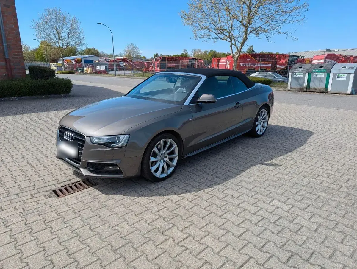 Gebraucht Audi A5 Cabriolet S-Line 177 PS (130 kW) 2014 Grau Cabrio