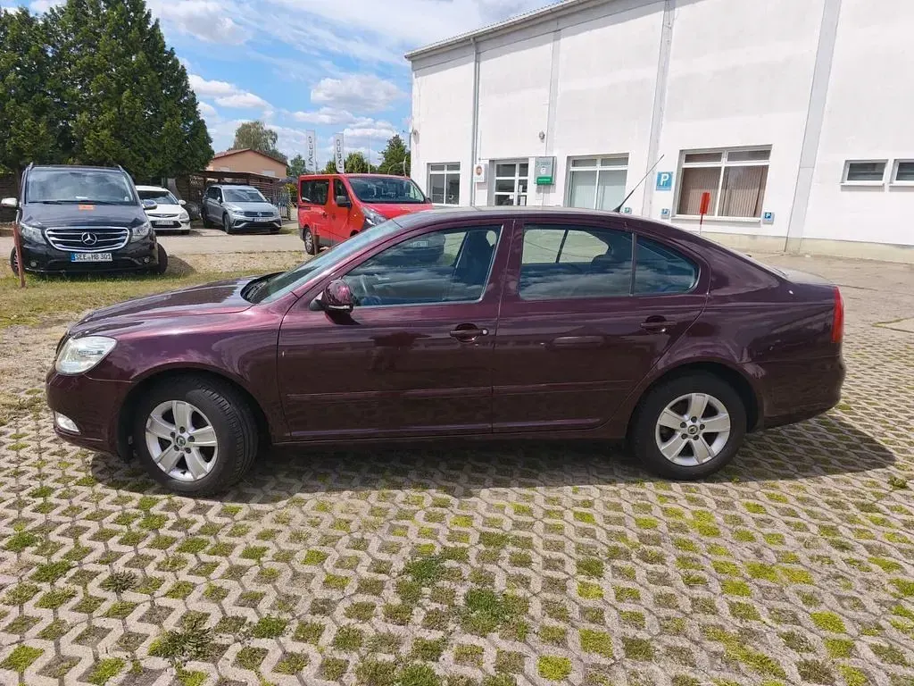 Gebraucht Skoda Octavia Elegance 105 PS (77 kW) 2010 Limousine