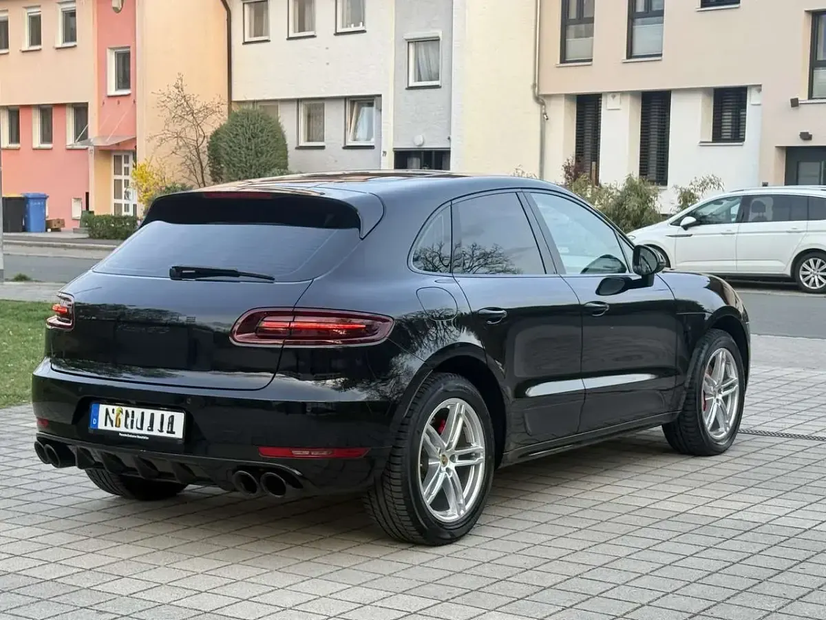 Gebraucht Porsche Macan GTS Sport 360 PS (264 kW) 2018 Schwarz SUV