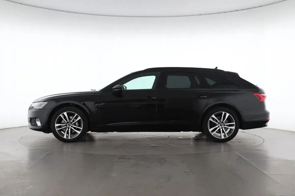 Gebraucht Audi A6 Sport 286 PS (210 kW) 2022 Mythosschwarz Kombi