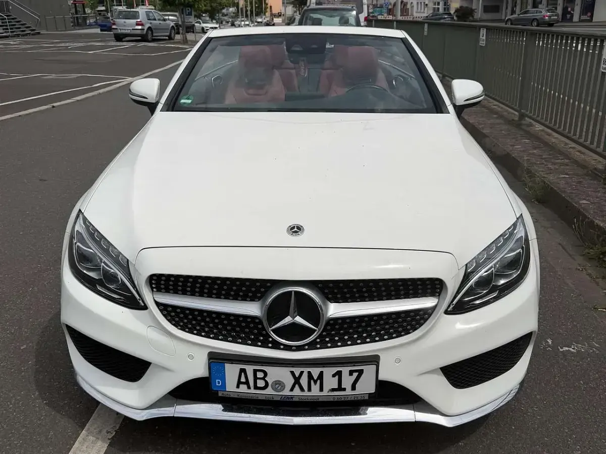 Gebraucht Mercedes 200 184 PS (135 kW) 2016 Weiß Cabrio