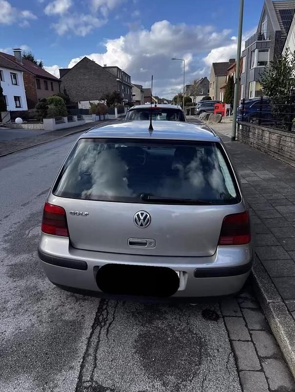 Gebraucht VW Golf IV 75 PS (55 kW) 2002 Silber Kleinwagen