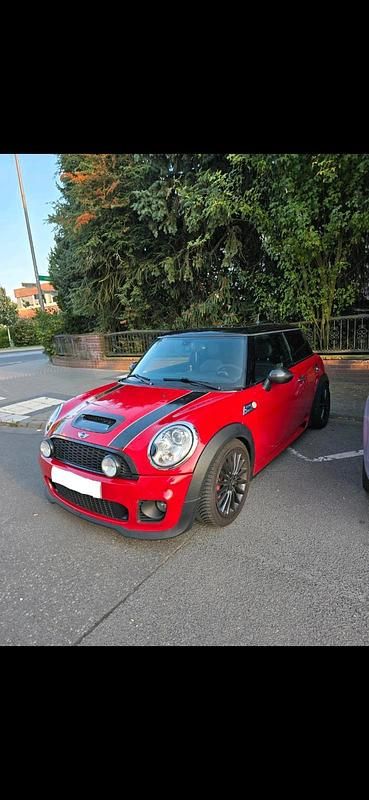 Rot Gebraucht 2009 Mini John Cooper Works Coupé Coupé | 11.000 € - Bild 1/4