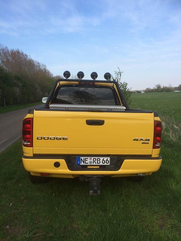 Gebraucht Dodge Ram 345 PS (253 kW) 2004 Gelb Abholung