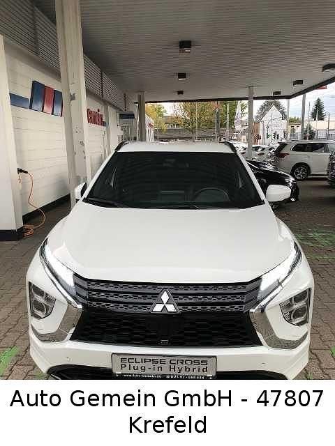 Gebraucht Mitsubishi Eclipse Cross Plus 188 PS (138 kW) 2022 Weiß SUV