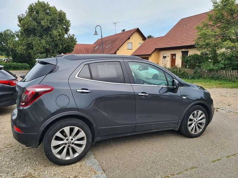 Grau Gebraucht 2017 Opel Mokka X Ultimate SUV | 9.750 € (Superpreis) - Bild 1/4