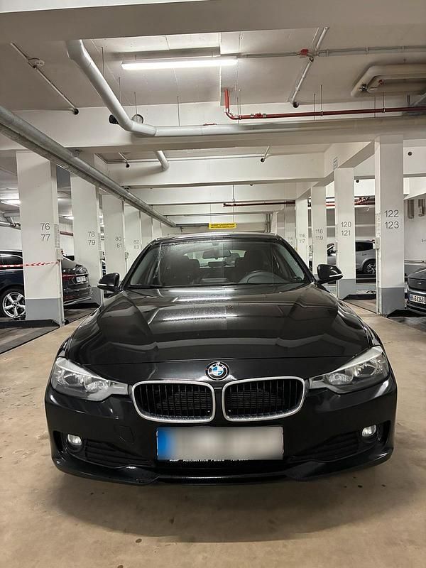 Gebraucht BMW 316 116 PS (85 kW) 2013 Schwarz Kombi