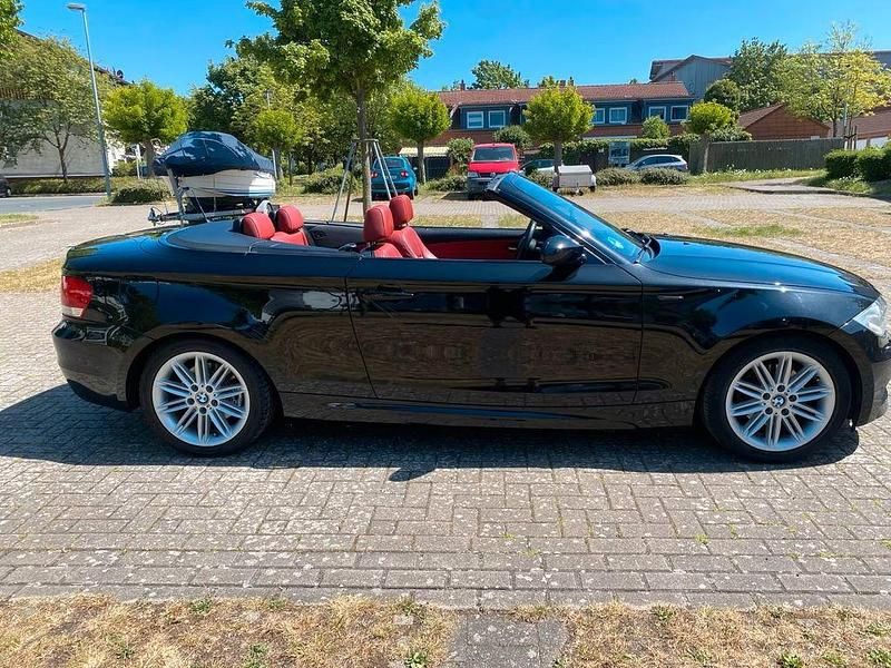 Schwarz Gebraucht 2008 BMW 120 Cabriolet M Sport Cabrio | 10.000 € (Teuer) - Bild 1/4