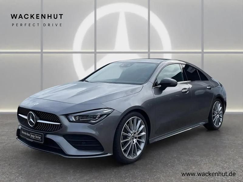 Grau Gebraucht 2023 Mercedes CLA220 AMG Limousine | 36.899 € (Fairer Preis) - Bild 1/4