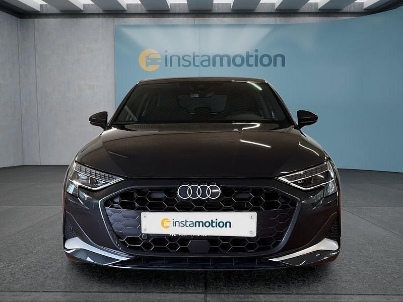 Gebraucht Audi A3 Sportback 150 PS (110 kW) 2024 Grau Kleinwagen