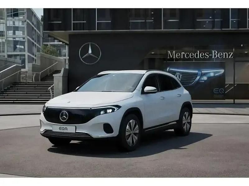 Gebraucht Mercedes EQA300 Progressive 167 kW (228 PS) 2025 Weiss polarweiss SUV
