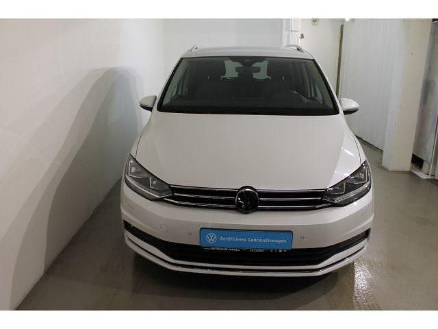 Gebraucht VW Touran Move 150 PS (110 kW) 2024 Weiß Van / Kleinbus