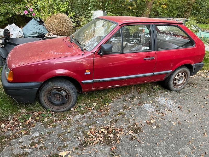 Second-hand VW Polo 45 CP (33 kW) 1994 Roșu Coupe
