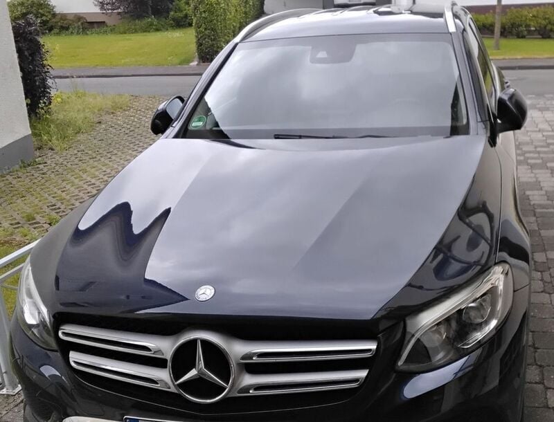 Blau Gebraucht 2017 Mercedes GLC250 SUV | 22.500 € (Superpreis) - Bild 1/1