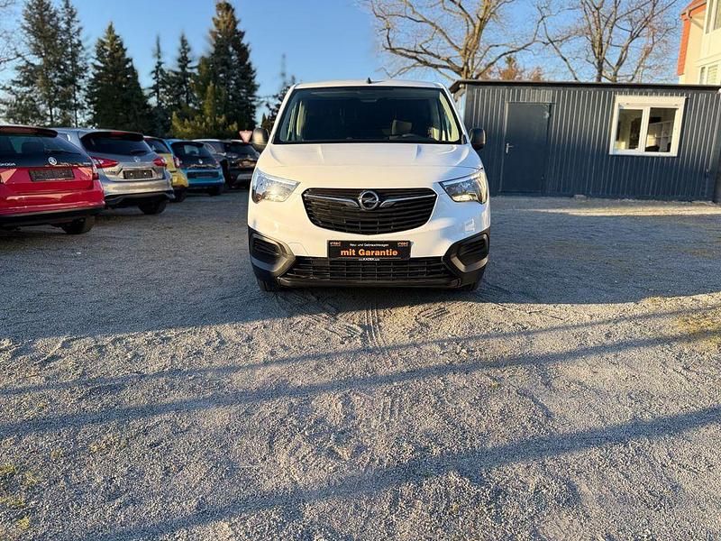 Gebraucht Opel Combo S 102 PS (75 kW) 2021 Weiß Van / Kleinbus