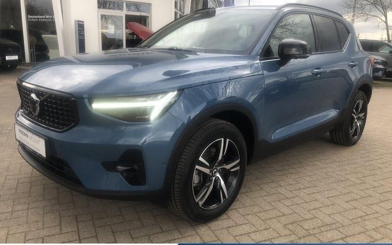 Gebraucht Volvo XC40 Plus 197 PS (144 kW) 2025 Blau SUV