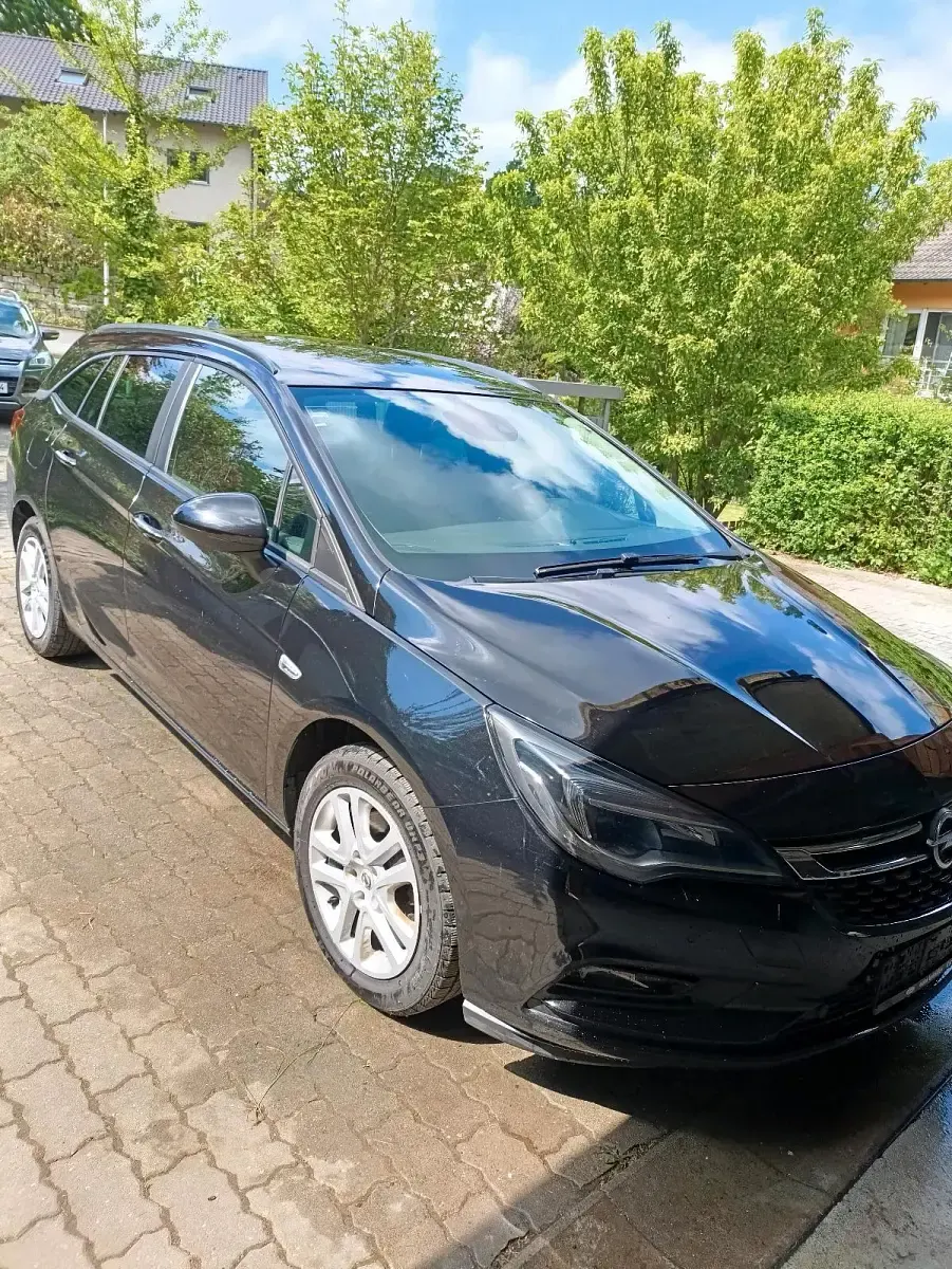 Gebraucht Opel Astra 136 PS (100 kW) 2019 Schwarz Kombi