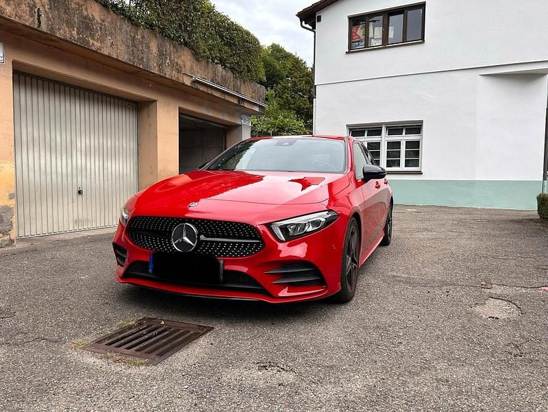Gebraucht 2018 Mercedes A250 AMG line Limousine | 23.300 € (Superpreis) - Bild 1/4