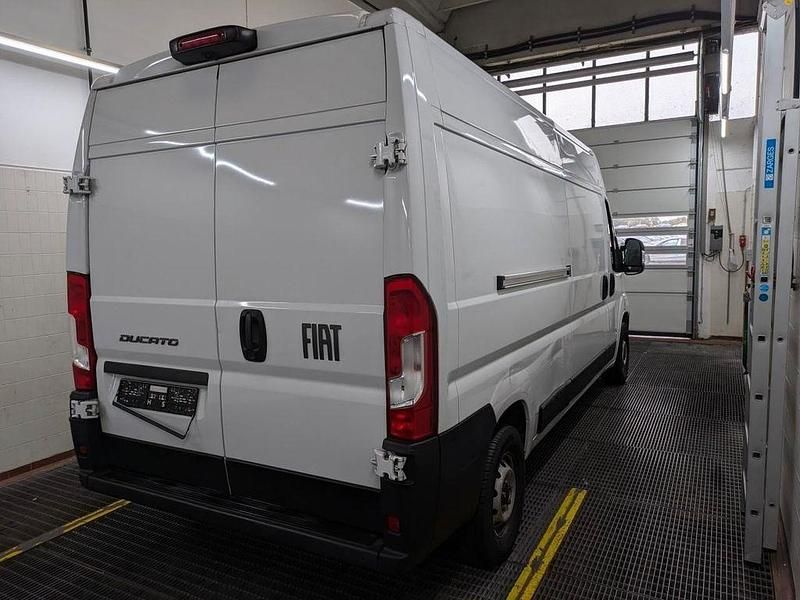 Gebraucht Fiat Ducato 140 PS (102 kW) 2024 Weiß Van