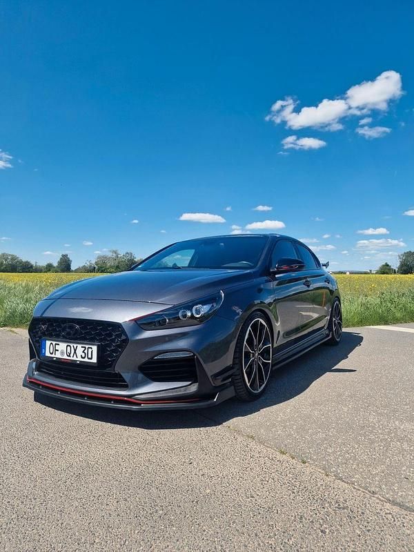 Grau Gebraucht 2020 Hyundai i30 N Performance Limousine | 20.250 € (Superpreis) - Bild 1/4