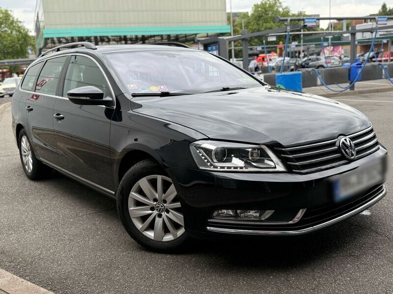Schwarz Gebraucht 2011 VW Passat Kombi | 8.000 € (Fairer Preis) - Bild 1/4
