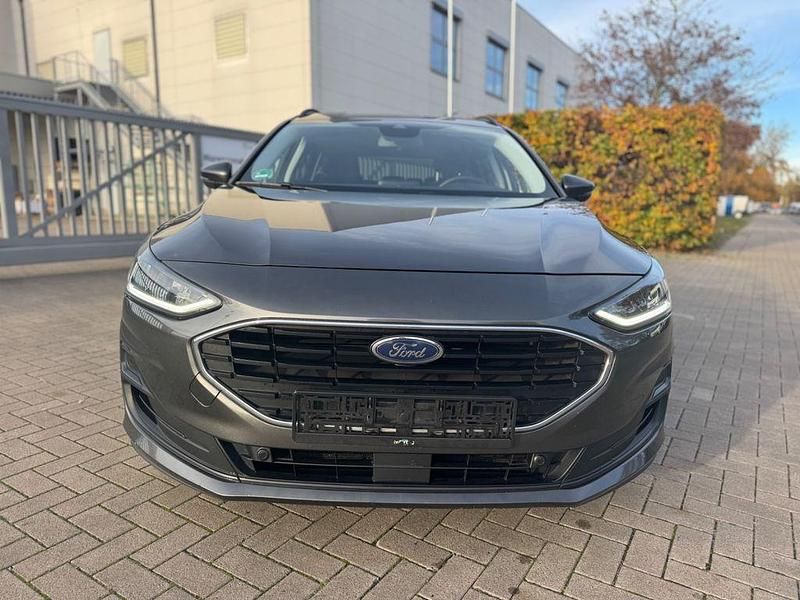 Gebraucht Ford Focus Cool & Connect 120 PS (88 kW) 2022 Grau Limousine