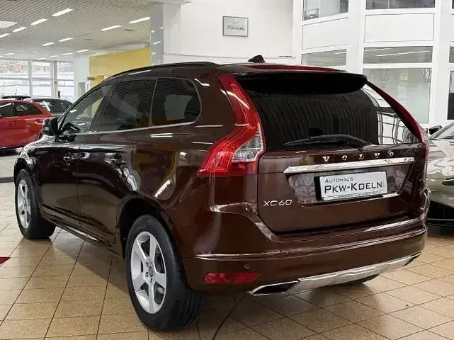 Gebraucht Volvo XC60 Momentum 181 PS (133 kW) 2014 Braun SUV