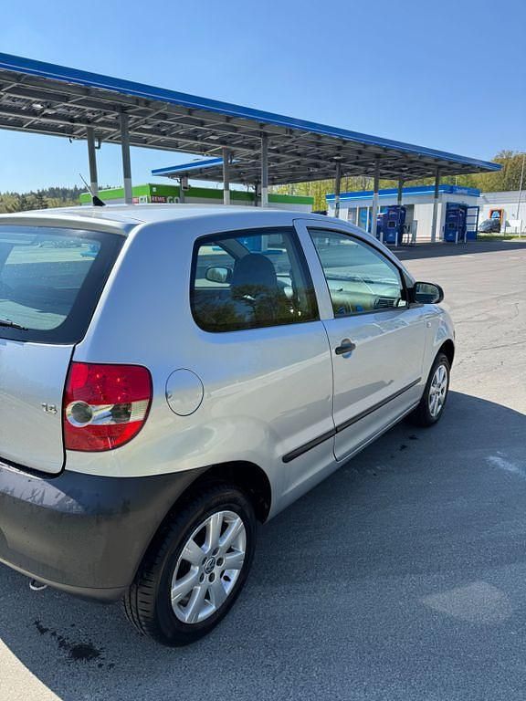 Second-hand VW Fox 75 CP (55 kW) 2007 Gri Hatchback