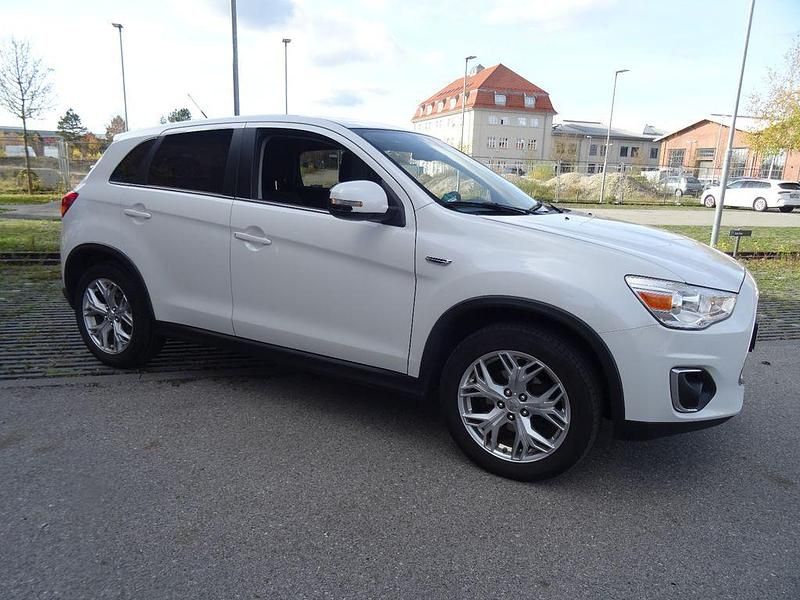 Gebraucht Mitsubishi ASX Plus 114 PS (83 kW) 2017 Weiß SUV