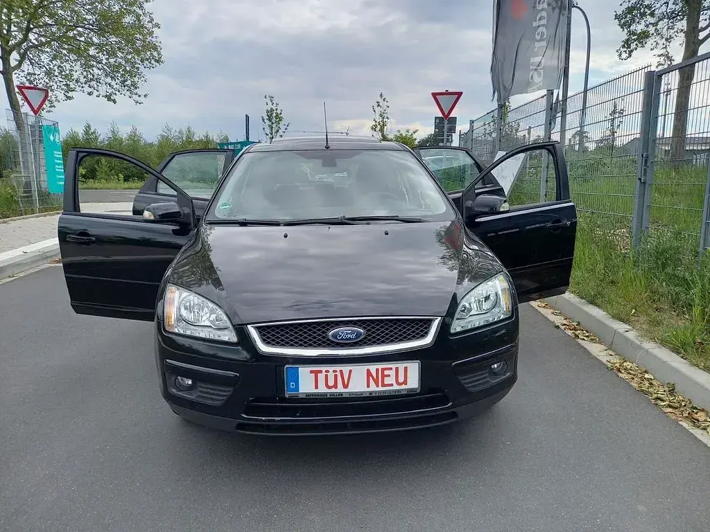 Gebraucht Ford Focus 125 PS (91 kW) 2006 Schwarz Limousine