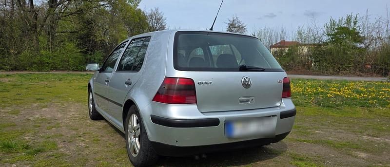 Gebraucht VW Golf IV 101 PS (74 kW) 2003 Silber Limousine
