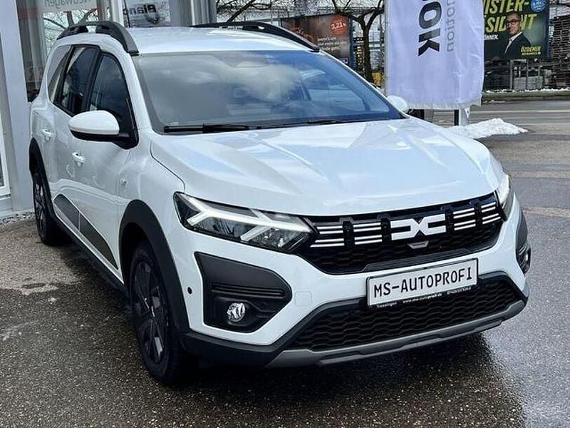 Gebraucht Dacia Jogger Expression 101 PS (74 kW) 2025 Weiß Van / Kleinbus