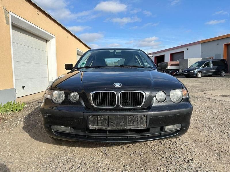 Schwarz Gebraucht 2003 BMW 316 Compact Kleinwagen | 1.200 € (Guter Preis) - Bild 1/4