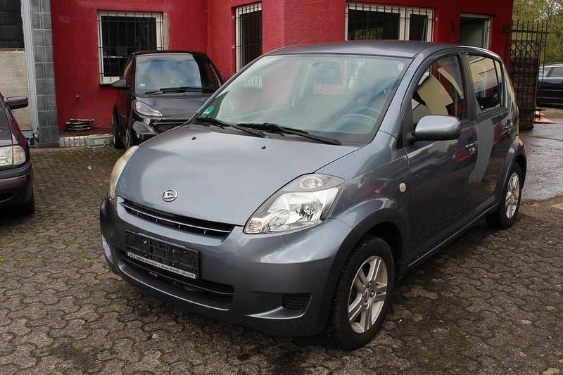Gebraucht Daihatsu Sirion 91 PS (66 kW) 2007 Grau Kleinwagen