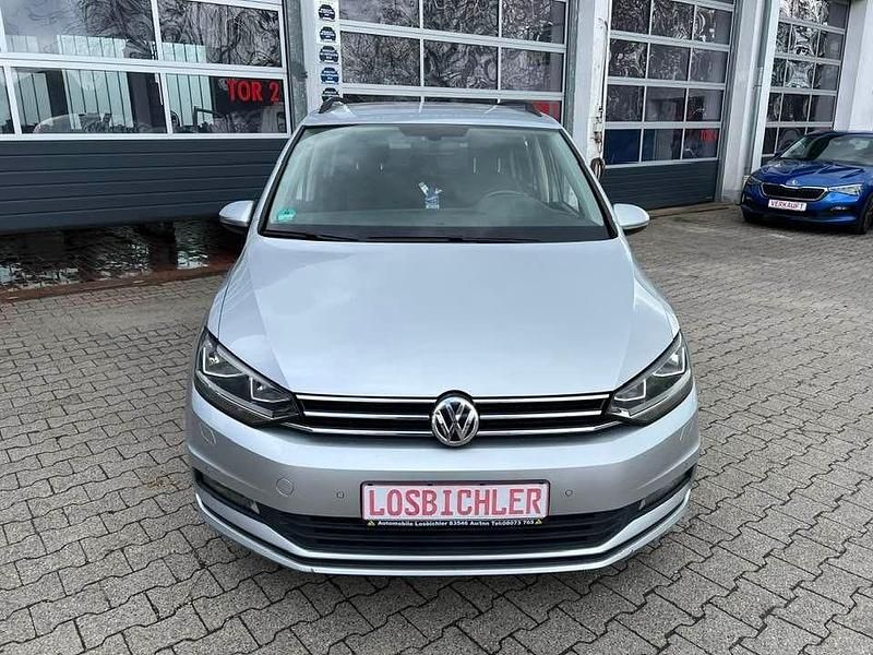 Gebraucht VW Touran Comfortline 150 PS (110 kW) 2016 Silber Van / Kleinbus