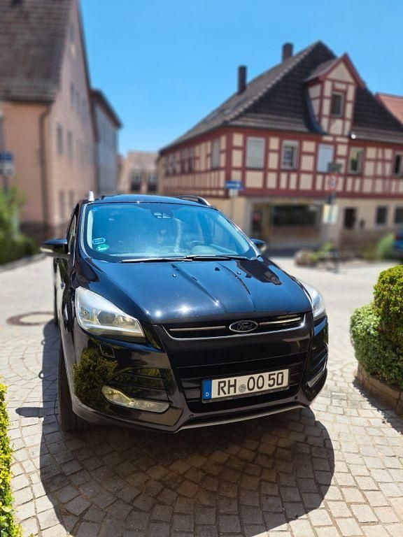Schwarz Gebraucht 2013 Ford Kuga SYNC Edition SUV | 9.500 € (Fairer Preis) - Bild 1/4