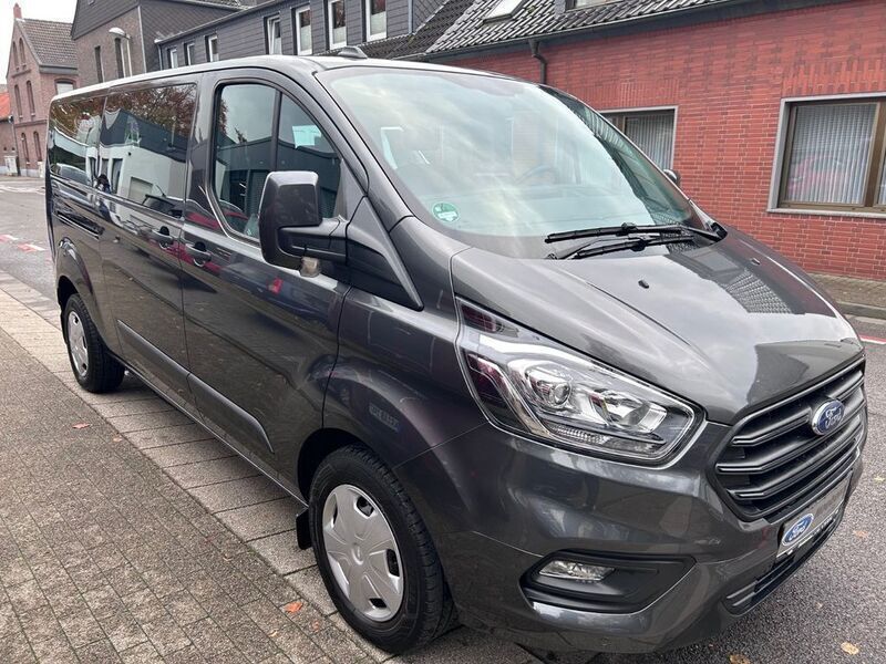 Gebraucht Ford Tourneo Custom Trend 131 PS (96 kW) 2023 Grau Van