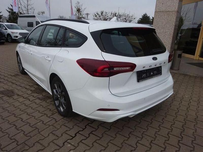 Gebraucht Ford Focus ST-Line 125 PS (91 kW) 2025 Frostweiß Kombi