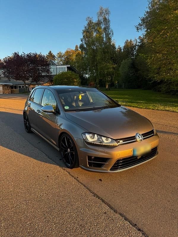 Gebraucht VW Golf VII R 300 PS (220 kW) 2015 Andere farben Kleinwagen