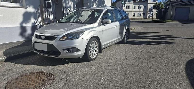 Gebraucht Ford Focus Sport 101 PS (74 kW) 2009 Silber Limousine