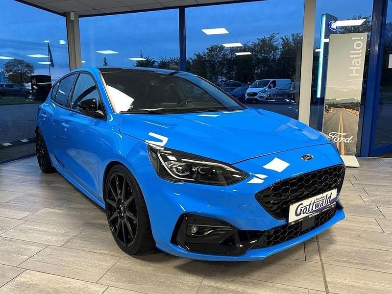 Gebraucht Ford Focus ST 280 PS (205 kW) 2021 Nitro blau Limousine