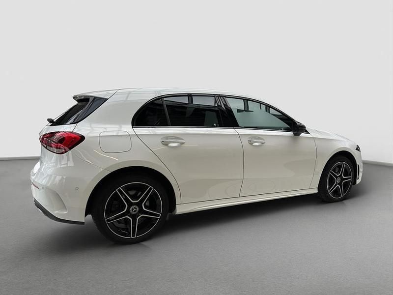 Gebraucht Mercedes A250 Advanced 218 PS (160 kW) 2022 Weiß Limousine