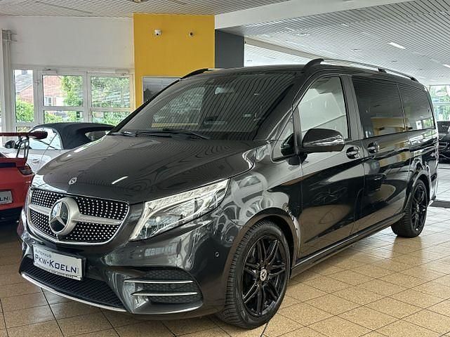Grau Gebraucht 2019 Mercedes V300 AMG line Van / Kleinbus | 47.999 € (Etwas zu teuer) - Bild 1/4