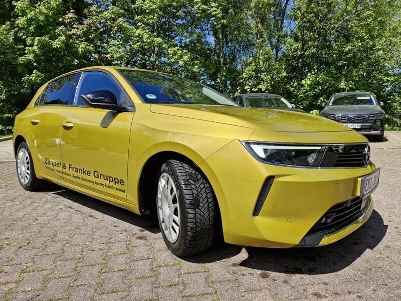 Gebraucht Opel Astra 110 PS (80 kW) 2023 Gelb Limousine