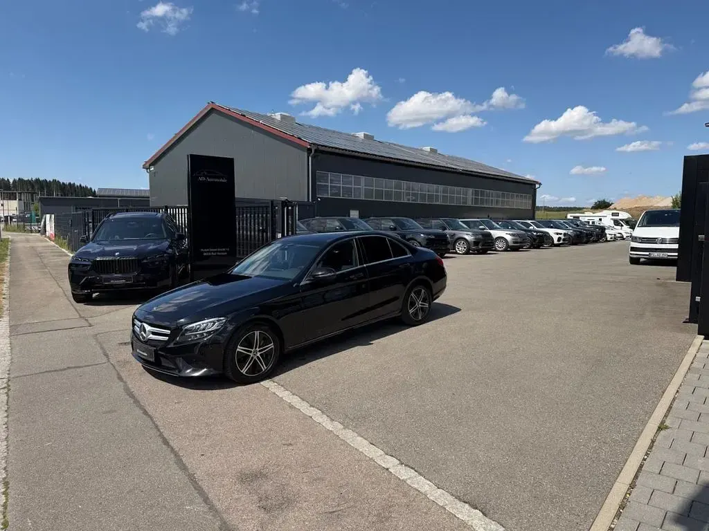Gebraucht Mercedes C300 245 PS (180 kW) 2021 Schwarz Limousine